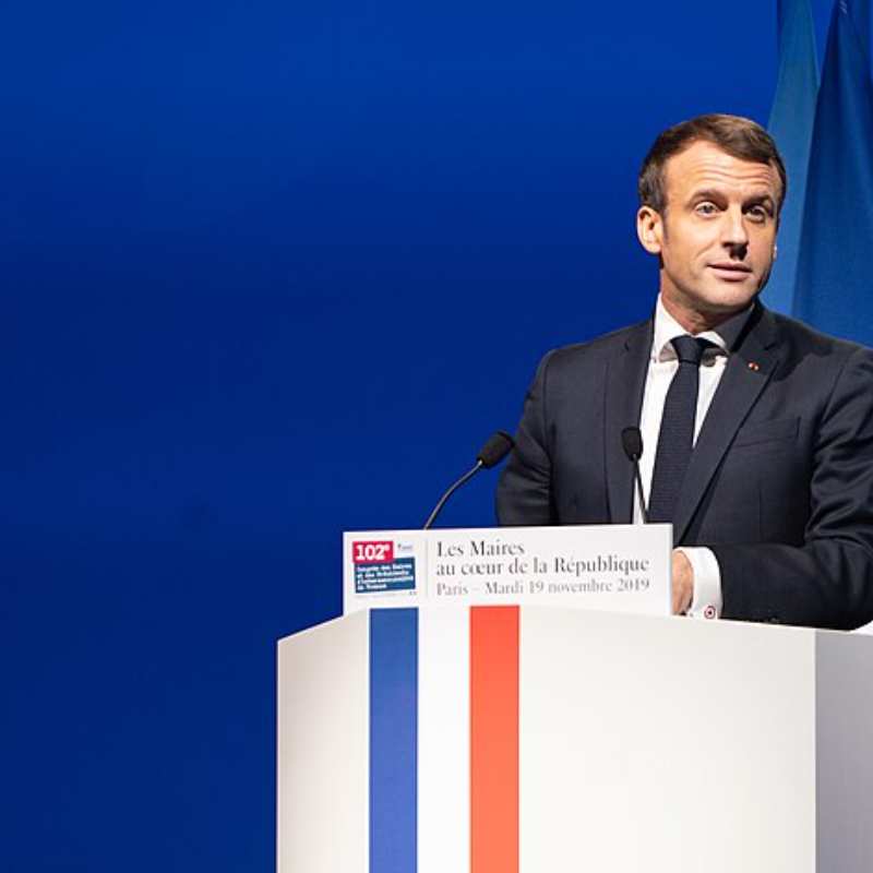 La battaglia di Macron contro l'infertilità: un piano completo per ringiovanire la Francia